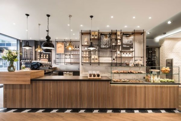 Desain ruang tamu dengan coffe bar